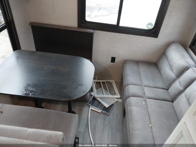1UJBJ0BL7N17Z1142 Jayco 2022