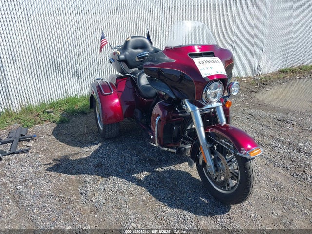 2015 HARLEY-DAVIDSON FLHTCUTG 1HD1MAL1XFB852158