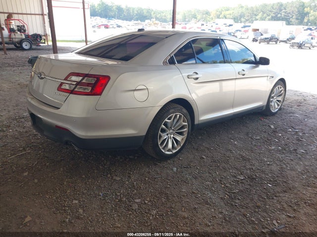 Ford Taurus Limited 2019 1FAHP2F81KG107582 Image 4