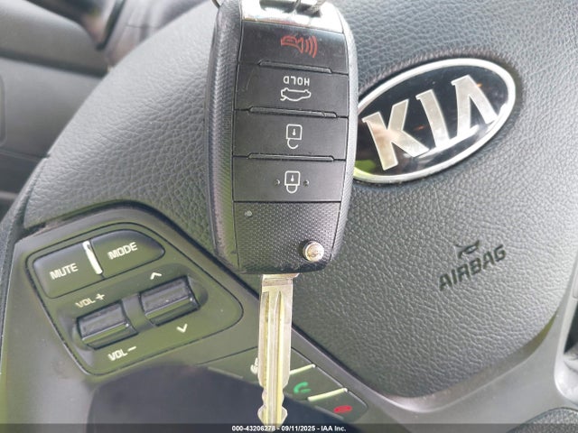 3KPFL4A74JE194447 KIA mpi nu