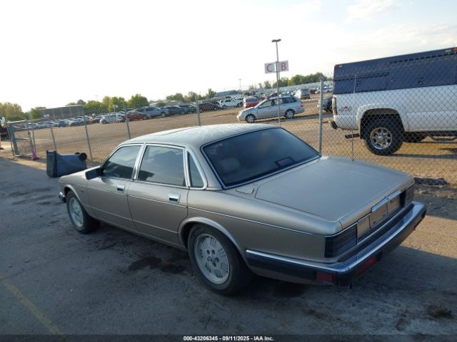 1994 JAGUAR VANDENPLAS SAJKX1743RC690441 Photo 2