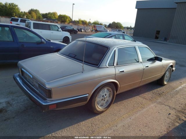 1994 JAGUAR VANDENPLAS SAJKX1743RC690441 Photo 3