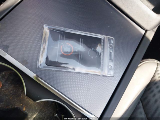 2024 TESLA MODEL 3 5YJ3E1EA2RF748348 Photo 10