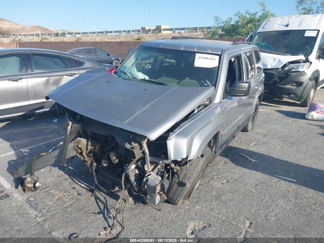 1C4NJPBA8FD325367 Jeep Patriot