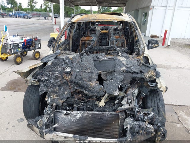 2017 BMW X1 WBXHT3C35H5F70971 Photo 5