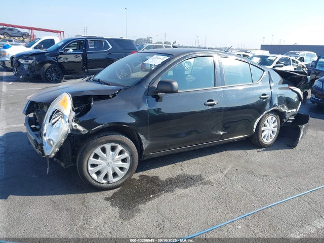 3N1CN7AP9EL862214 Nissan 2014
