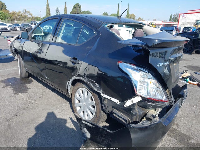 3N1CN7AP9EL862214 Nissan 2014