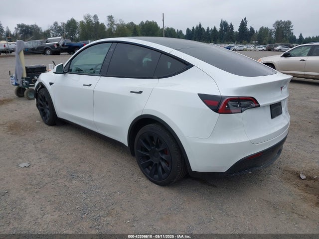 2021 TESLA MODEL Y 5YJYGDEE8MF241287 Photo 2