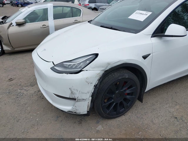 2021 TESLA MODEL Y 5YJYGDEE8MF241287 Photo 5