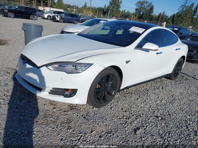 2014 TESLA MODEL S 5YJSA1H17EFP39786 Photo 1
