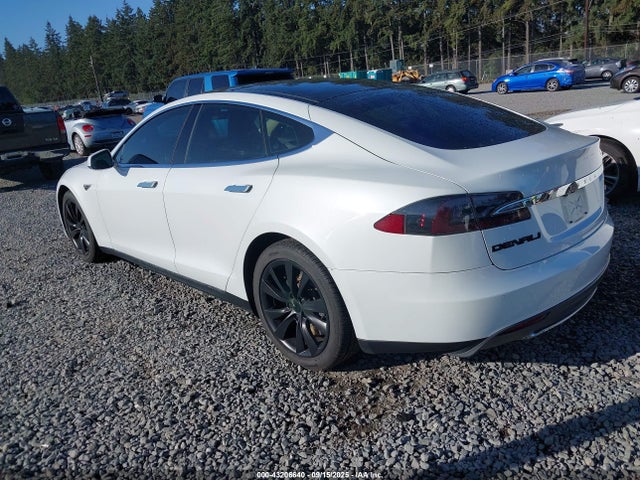 2014 TESLA MODEL S 5YJSA1H17EFP39786 Photo 2