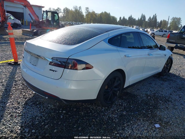 2014 TESLA MODEL S 5YJSA1H17EFP39786 Photo 3