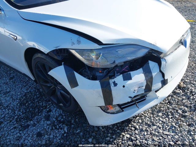 2014 TESLA MODEL S 5YJSA1H17EFP39786 Photo 5