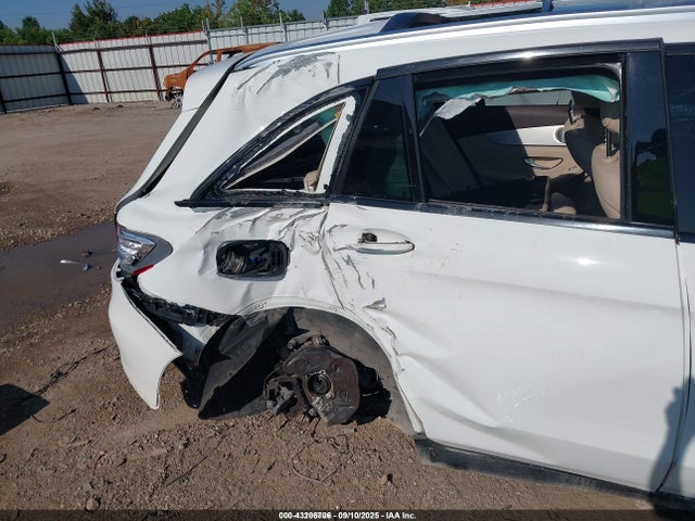 WDC0G6EB6HF172304 Mercedes-Benz m276