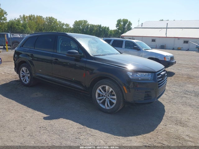 2017 AUDI Q7 WA1VABF71HD029184 Photo 0
