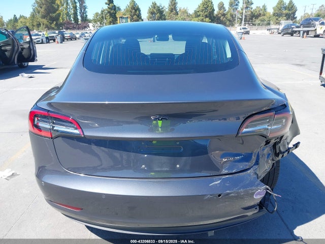 5YJ3E1EB1JF183216 Tesla MODEL 3