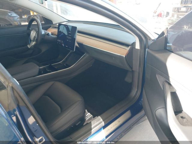 2020 TESLA MODEL 3 5YJ3E1EC3LF641141 Photo 4