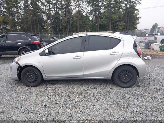 JTDKDTB35F1577860 Toyota 1nz-fxe+1lm