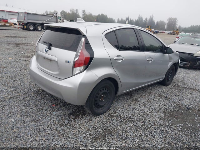 JTDKDTB35F1577860 Toyota 1nz-fxe+1lm