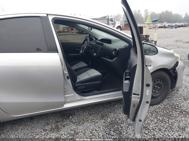 JTDKDTB35F1577860 Toyota 1nz-fxe+1lm
