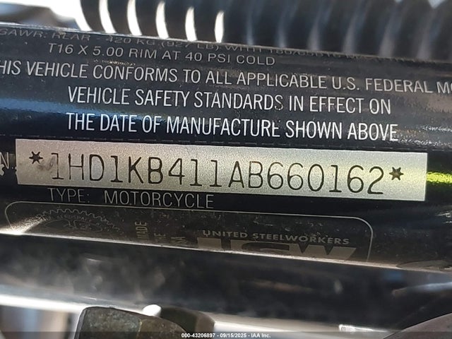 2010 HARLEY-DAVIDSON FLHX 1HD1KB411AB660162 Photo 9