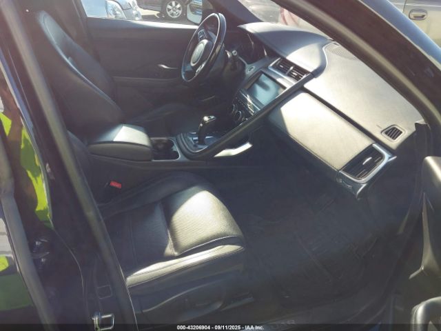 2018 JAGUAR E-PACE SADFJ2FX4J1Z05588 Photo 4