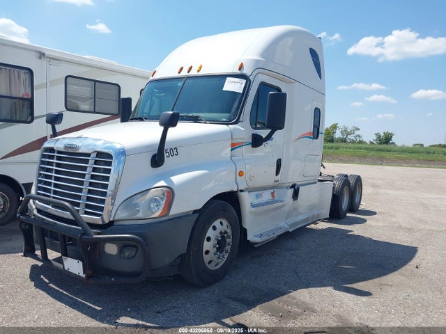 3AKJGLD55GSFN4487 Freightliner detroit diesel dd15 ev
