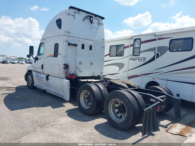 3AKJGLD55GSFN4487 Freightliner detroit diesel dd15 ev