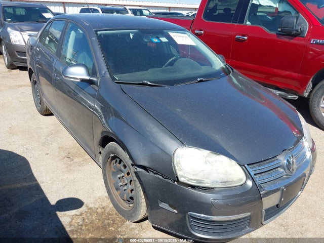 2010 Volkswagen Jetta S მანქანა იყიდება აუქციონზე, vin: 3VWJZ7AJ3AM099581, აუქციონის ნომერი: 43206991