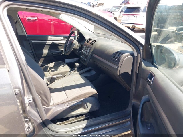 43206991 :رقم المزاد ، 3VWJZ7AJ3AM099581 vin ، 2010 Volkswagen Jetta S مزاد بيع