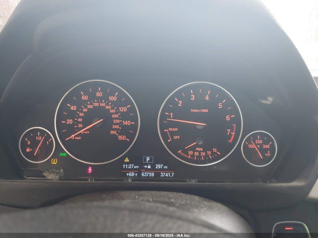 BMW 320i 2016 WBA8E5G54GNU21426 Image 23