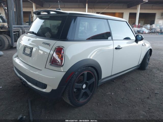 2010 MINI COOPER S WMWMF7C5XATZ72332 Photo 3