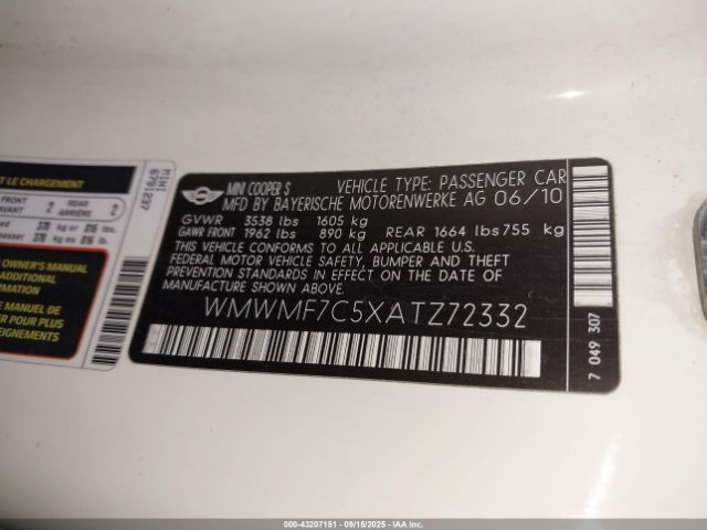 2010 MINI COOPER S WMWMF7C5XATZ72332 Photo 8