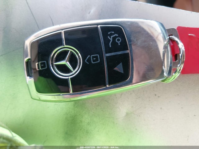 Mercedes-Benz m276 2018 WDD1J6FB1JF041609 Image 11