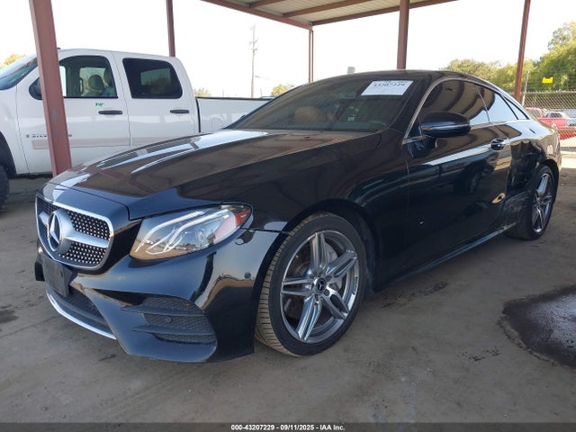 Mercedes-Benz m276 2018 WDD1J6FB1JF041609 Image 2