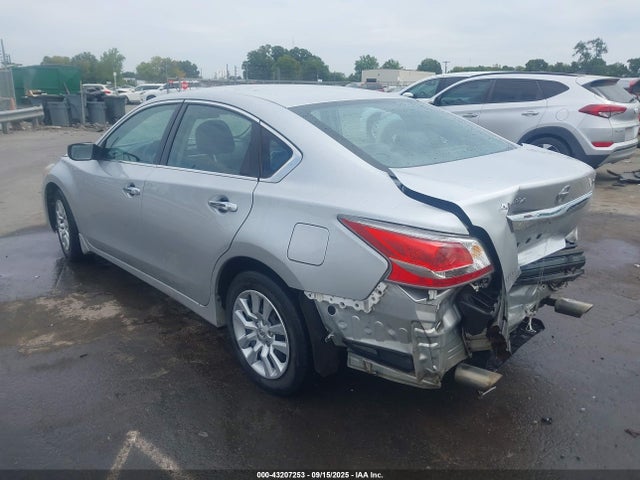Продажа на аукционе авто 2015 Nissan Altima 2.5 S, vin: 1N4AL3AP5FC189136, номер лота: 43207253