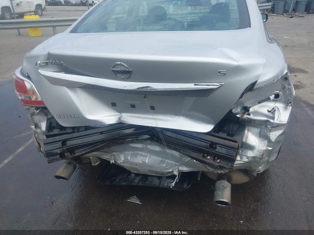 Продажа на аукционе авто 2015 Nissan Altima 2.5 S, vin: 1N4AL3AP5FC189136, номер лота: 43207253