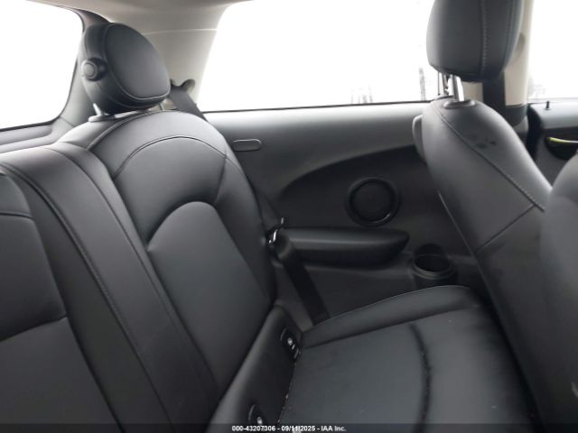 2021 MINI HARDTOP WMWXR3C03M2N03644 Photo 7