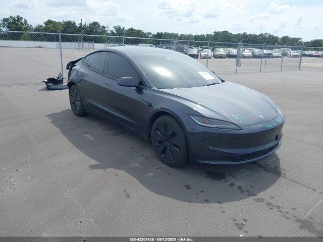 2024 TESLA MODEL 3 5YJ3E1EAXRF738540 Photo 0
