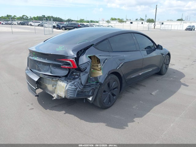 2024 TESLA MODEL 3 5YJ3E1EAXRF738540 Photo 3
