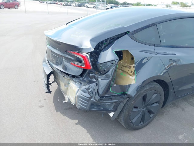 2024 TESLA MODEL 3 5YJ3E1EAXRF738540 Photo 5