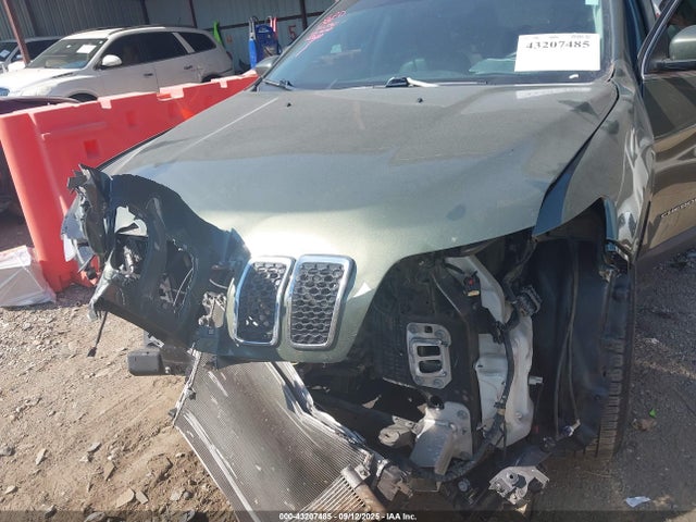 Продаж на аукціоні авто 2019 Jeep Cherokee Latitude Plus 4x4, vin: 1C4PJMLX6KD166983, номер лоту: 43207485