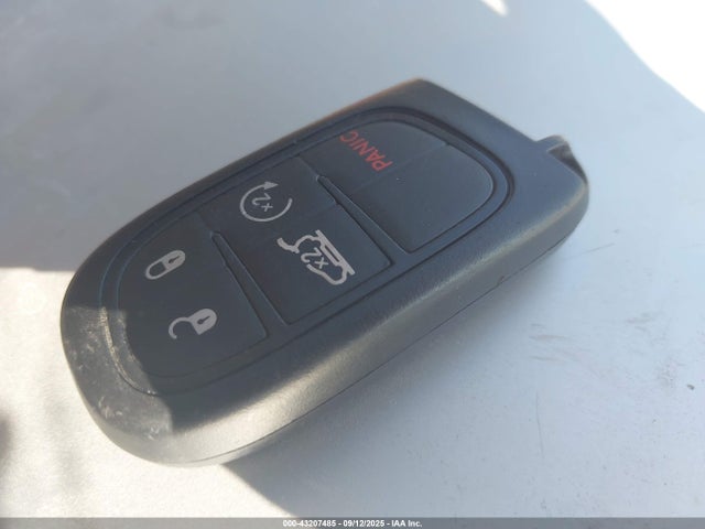 Продаж на аукціоні авто 2019 Jeep Cherokee Latitude Plus 4x4, vin: 1C4PJMLX6KD166983, номер лоту: 43207485