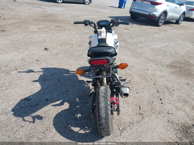 MLHJC7511J5009653 Honda Jc75e-2000001