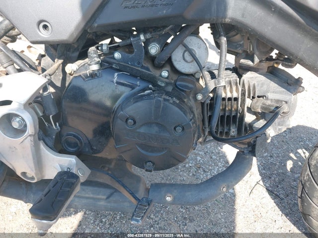MLHJC7511J5009653 Honda Jc75e-2000001