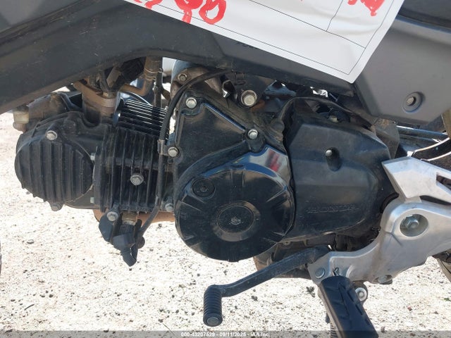 MLHJC7511J5009653 Honda Jc75e-2000001