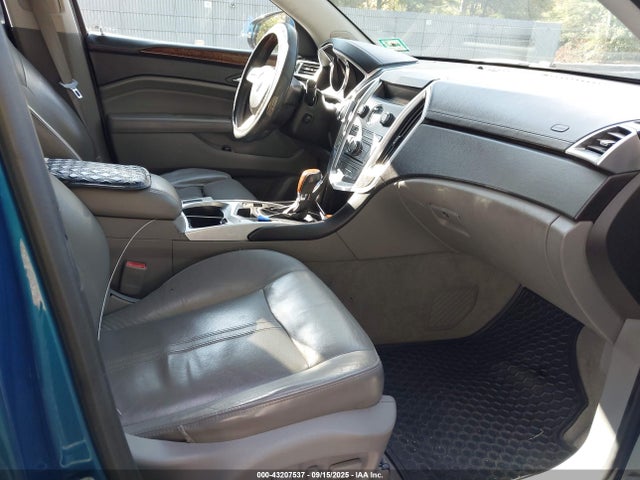 2010 CADILLAC SRX 3GYFNAEY0AS575963 Photo 4