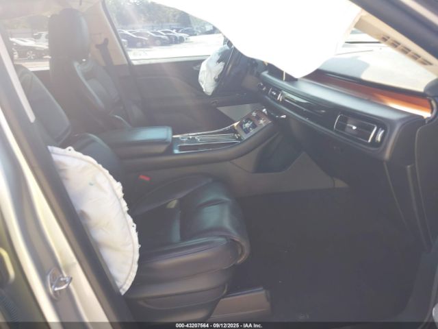 2020 LINCOLN AVIATOR 5LM5J7WC9LGL17616 Photo 4