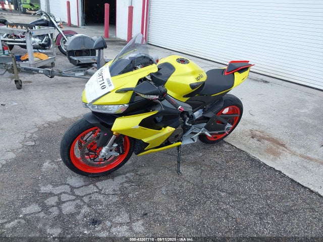 ZD4KSUG0XPS002048 Aprilia Rs