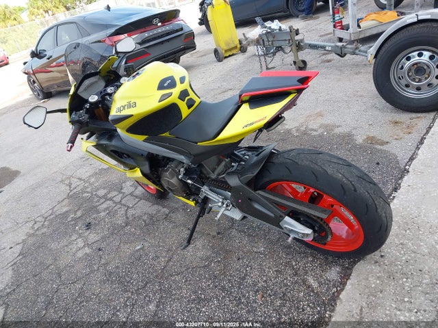 ZD4KSUG0XPS002048 Aprilia Rs